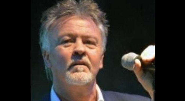 Singer Paul Young’s Wife Stacey Dies of Cancer, He Says