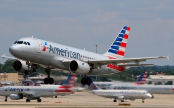 American Airlines Praised for Diverting Flight After Passenger Heart Attack