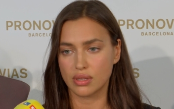 Model Irina Shayk Speaks Out Against Pressure Created by Social Media