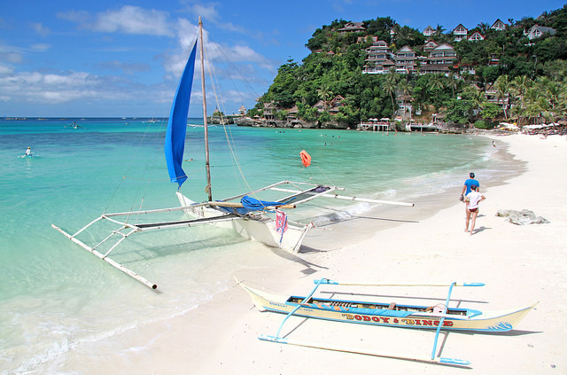 Philippines Closes Idyllic Holiday Island Boracay For Environmental Rehabilitation