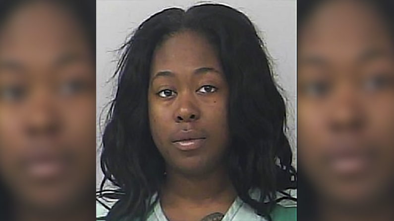 Woman Claims Wind Blew Bag of Cocaine Into Her Purse