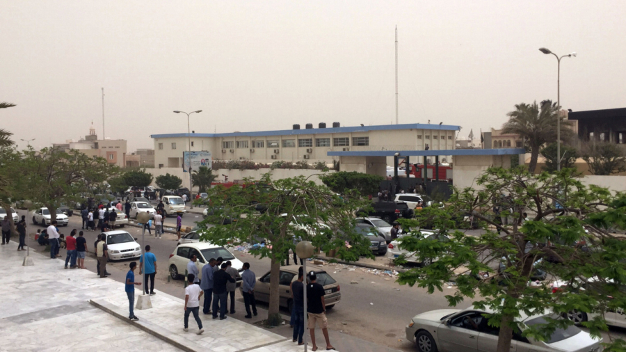 Suicide Militants Storm HQ of Libya’s Election Commission, 12 Dead