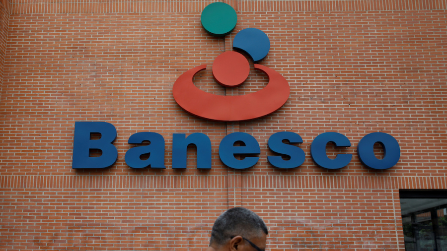 Venezuela Arrests 11 Top Executives of Private Banesco Bank