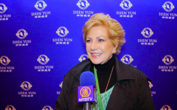 Shen Yun Opens in Mexico City to a Packed House
