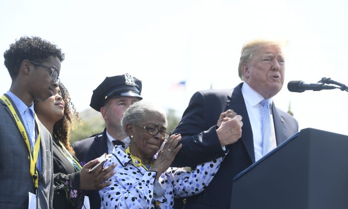 In Emotional Moment, Trump Invites to Stage Family of Assassinated NYPD Officer