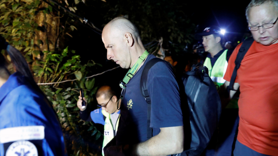 US Forces, British Divers Join Search for Boys Missing in Thai Cave