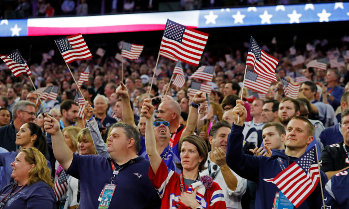 9 in 10 US Adults Proud to Be Americans: Poll
