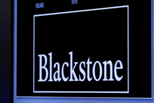 Professional Investor Evaluates Blackstone’s Booming Real Estate Income Trust