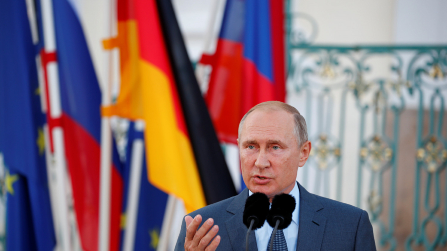Britain Presses for More EU Sanctions Against Russia