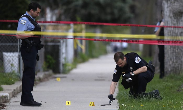 At Least 70 Shot, 11 Dead in Violent Chicago Weekend