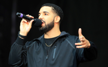 Drake Shouts out to 11-Year-Old Megafan at New York Concert: ‘I’m Happy for You’