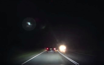 Meteor Lights up Sky Over Perth, Sonic Boom Shook House