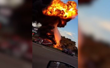 Building Carrying Fireworks Explodes in New Mexico