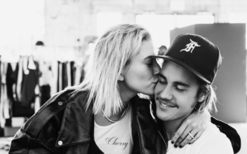 Justin Bieber and Fiancé Cry, Pray in Public Over ‘Meaning of Marriage’