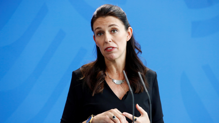 Challenges Grow for New Zealand PM Ardern as Communications Minister Resigns