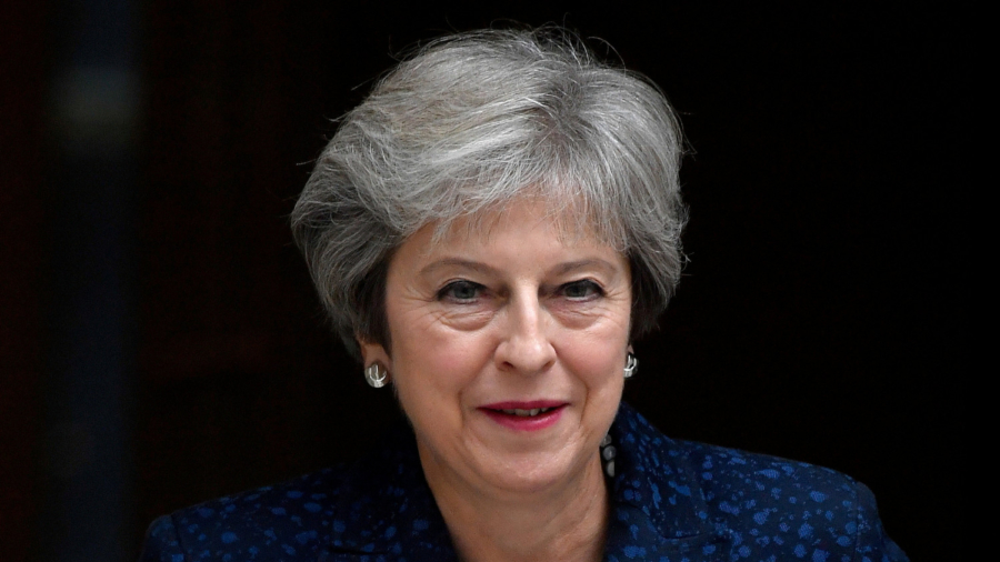 UK PM May Cautions: Support My Brexit Deal or Face No Deal