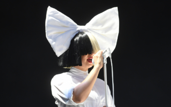 Singer Sia’s 8-year Sobriety Commemoration Echoed by Fans and Followers
