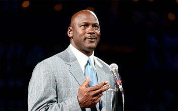 Michael Jordan Gives $2 Million to Florence Victims