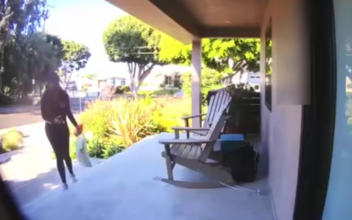 Police Looking For ‘Knock-Knock Burglars’ in Los Angeles