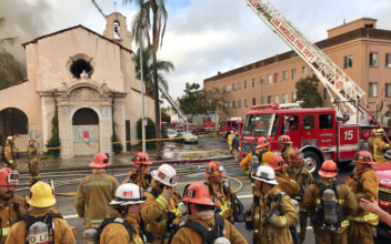 Los Angeles Historic Building Built in 1924 Was in a Largely Smoldering Fire