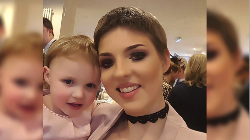 Mom Who Delayed Chemotherapy to Save Unborn Baby Dies of Ovarian Cancer