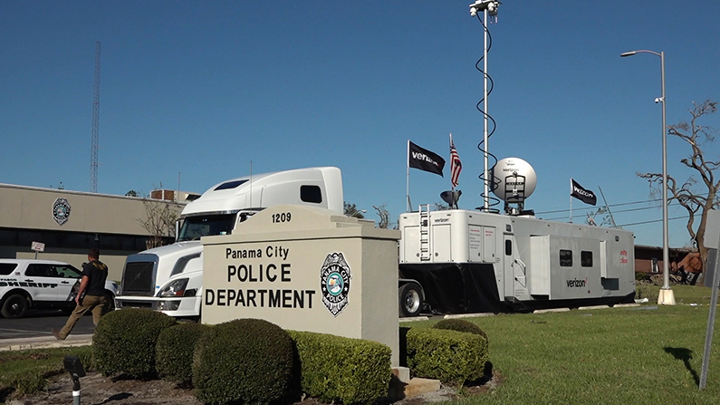 A Verizon mobile cell truck is parked in front of the Panama City Police Department, providing cell service for emergency first responders. (Verizon.com)