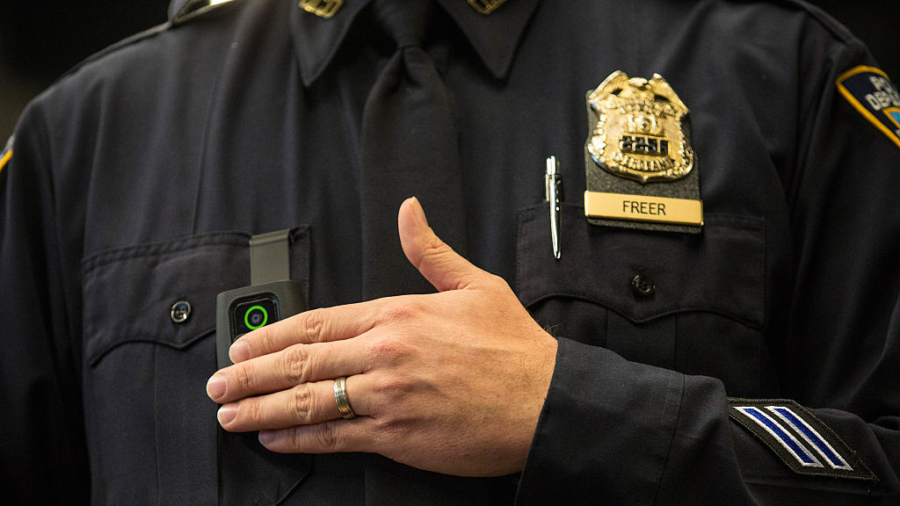 DOJ to Require Federal Officers to Wear Body Cameras for Search and Arrest Warrants