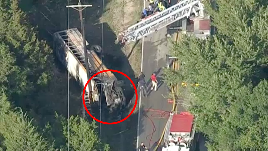 Student Dies After Texas School Bus Crashes and Bursts into Flames | NTD