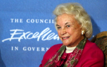 Former Supreme Court Justice Sandra Day O’Conner Says She Has Dementia