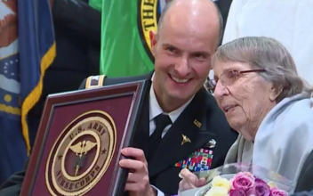 98-Year-Old WWII Nurse Honored as a Hero