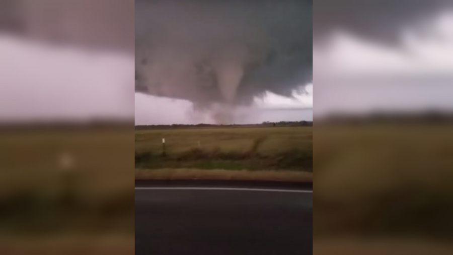 Tornado Destroy 10 Homes in New Mexico, 5 People Injured