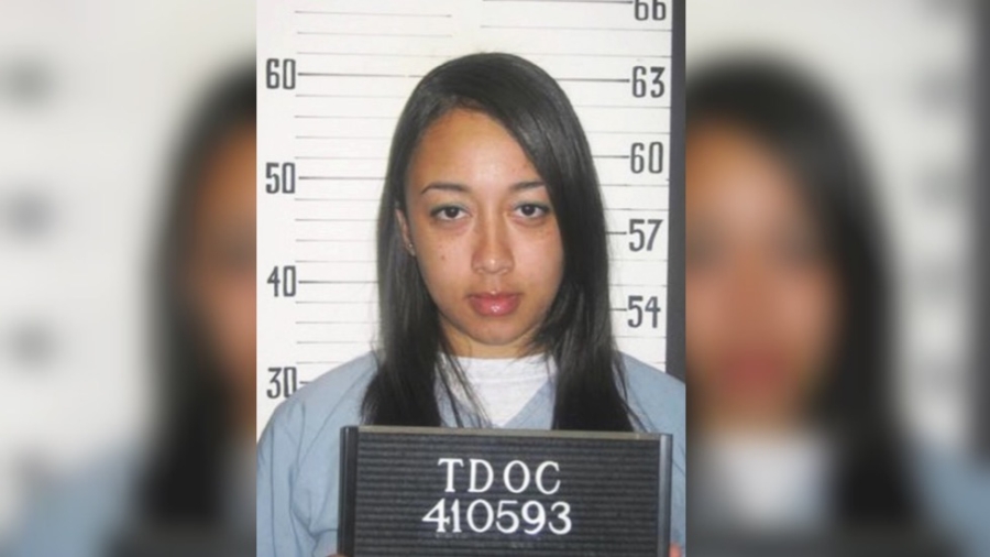 Tenn. Governor Mulls Clemency for Teenage Sex Trafficking Victim Serving Life in Prison for Murder