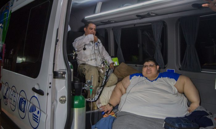 Mexican Known as ‘World’s Most Obese Man’ Loses Nearly Half His Weight in Gastric Surgery