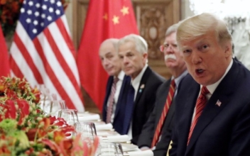 US Officials Criticize Beijing as Trade Tensions Mount