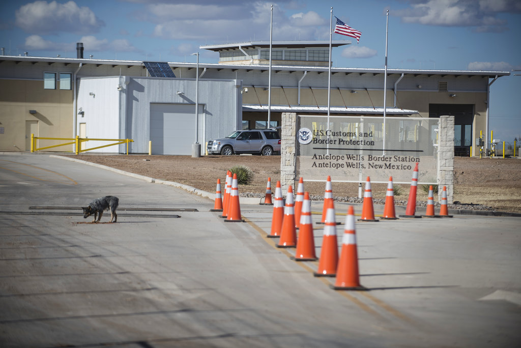 This Jan. 7, 2017 photo, shows the Antelope Wells port of entry from the El Berrendo, Mexico, side of the border with southern New Mexico. (Roberto E. Rosales/The Albuquerque Journal via AP)