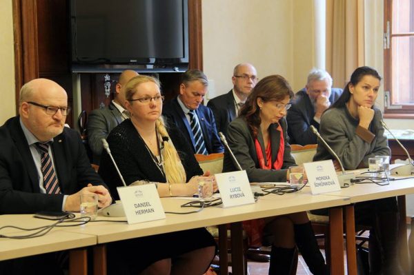 (L-R) Ex-minister Daniel Herman, chairwoman of the Czech Helsinki Committee Lucie Rybová and former Czech Human Rights Commissioner Monika Šimůnková. (Jiří Chlebníček a Lukáš Kruťa/The Epoch Times)