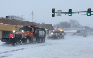 Heavy Snow Blamed in 3 Fatal Midwestern Accidents