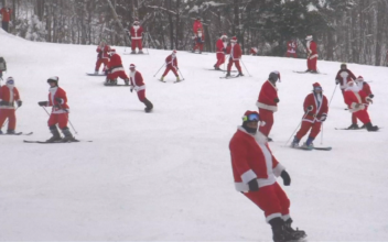 Hundreds of Santas Skiing for a Good Cause