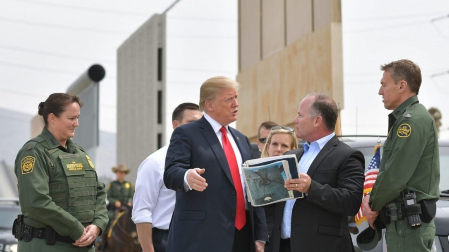 Court Sides With Trump in Dispute Over Border Wall Construction