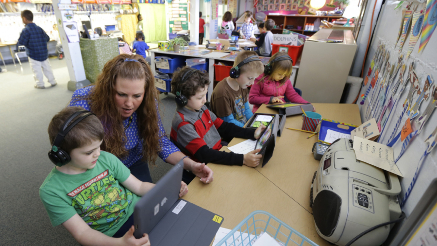 California Lawmaker Proposes Mandatory Full-Day Kindergarten Across the State