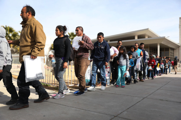 Migrants arrive at an Annunciation House facility to be cared for after being released by the U.S. Immigration and Customs Enforcement on January 14, 2019 in El Paso, Texas. (Joe Raedle/Getty Images)