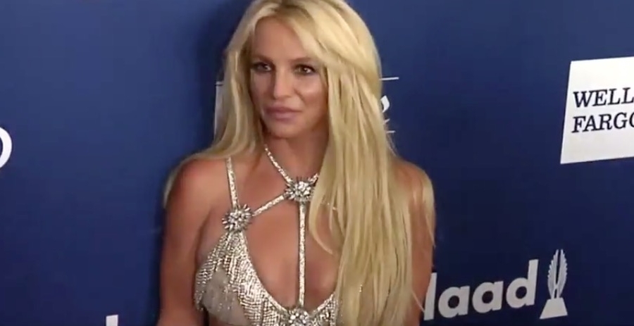 Britney Spears Suspends Shows After Dad ‘Almost Died’