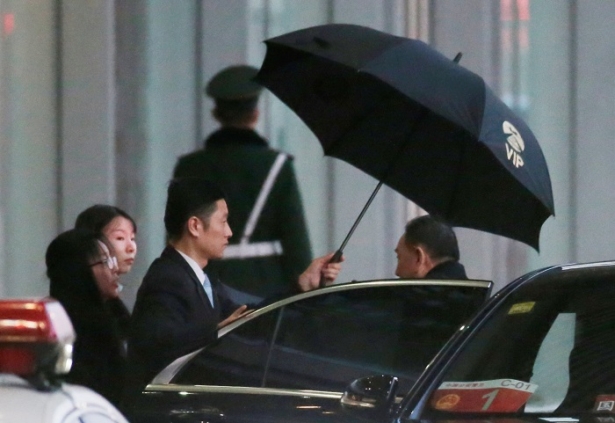 Senior North Korean official Kim Yong Chol (L) arrives at the international airport as he leaves for Washington from Beijing, China, on Jan. 17, 2019. (Jason Lee/Reuters)