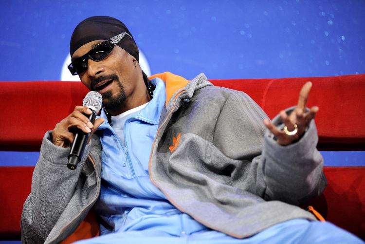 Snoop Dogg Offers Home to Snoop the Dog After Viral Video of Cruel Abandonment