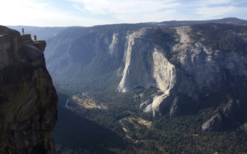 Woman Fatally Struck by Ice and Rock in Yosemite National Park