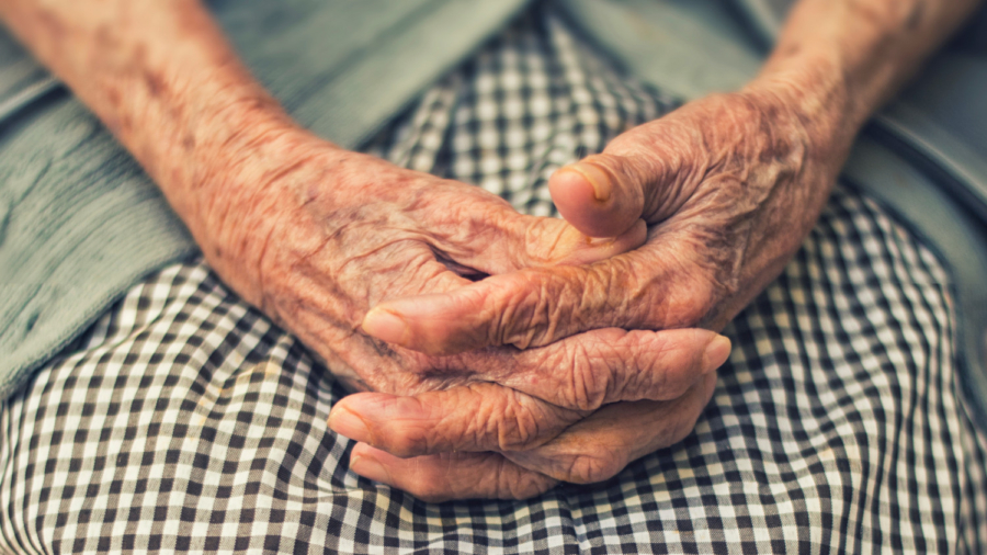 Protocols Allow Open Visits at Nursing Home