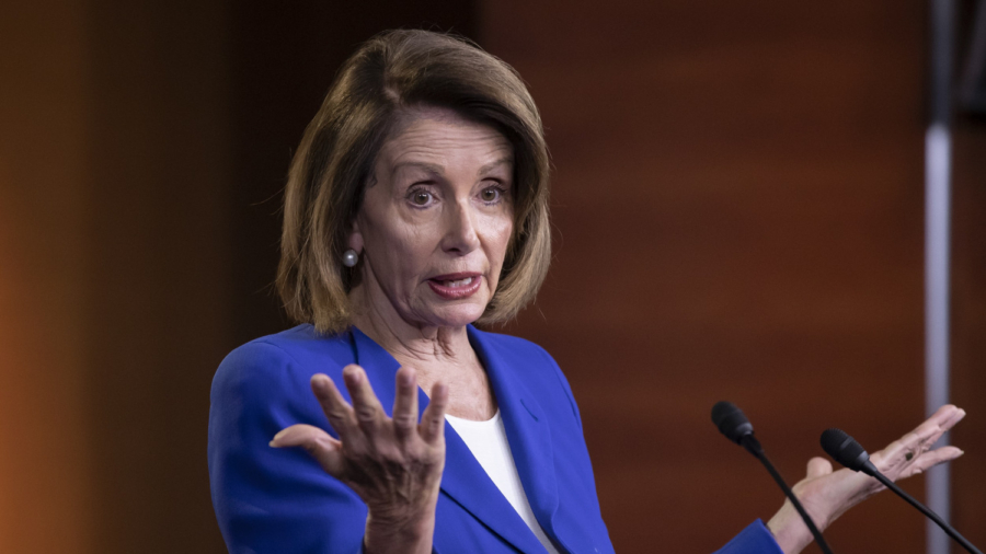 Pelosi Declines to Negotiate on Wall Money Even With Government Reopened