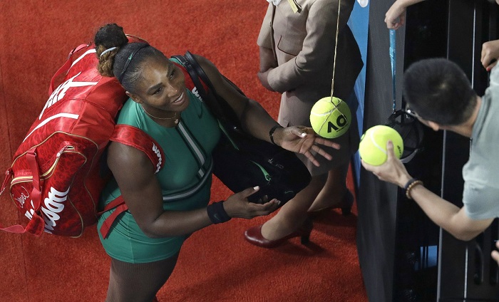 Serena Williams Ousts No. 1 Simona Halep at Australian Open