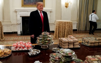 Trump Serves Champs Dinner as WH Staff Remain on Furlough
