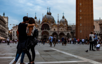 Venice To Charge Tourists Entrance Fee